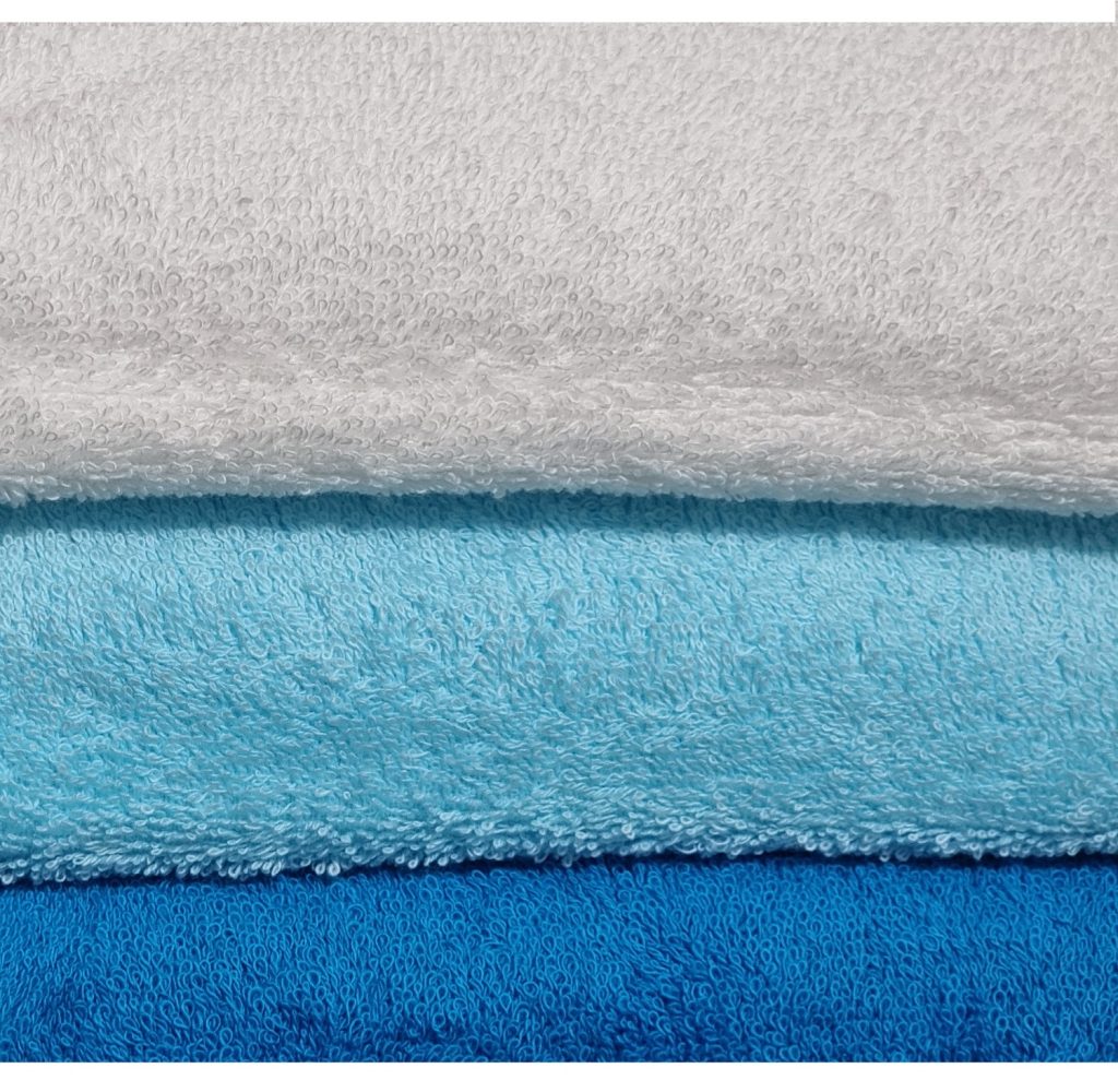 حوله دست صورت ترک